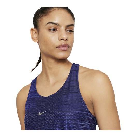 Nike Pro Kadın Atlet