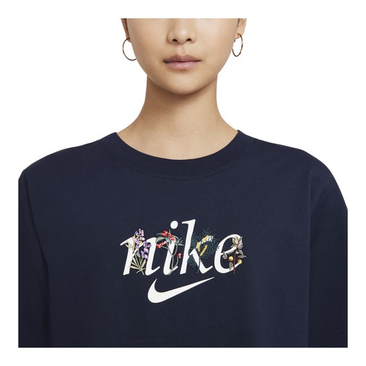 Nike Sportswear Boxy Nature Short-Sleeve Kadın Tişört