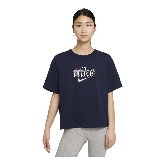 Nike Sportswear Boxy Nature Short-Sleeve Kadın Tişört