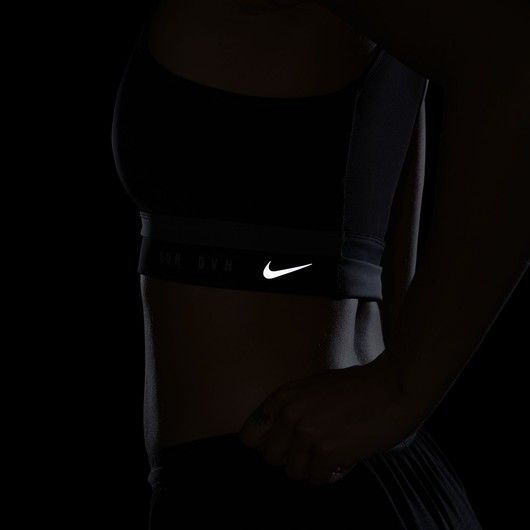 Nike Dri-Fit Swoosh Run Division Medium-Support 1-Piece Pad Longline Kadın Bra