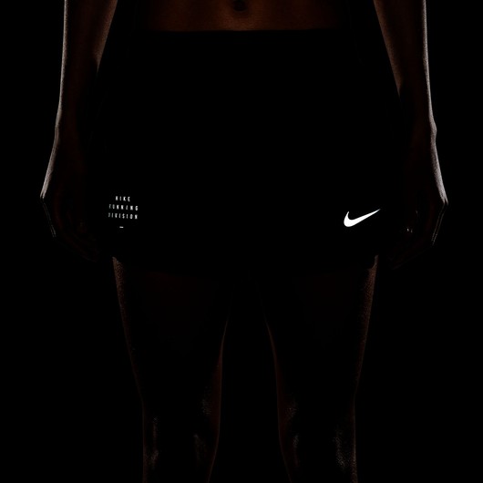 Nike Run Division Tempo Luxe Running Kadın Şort