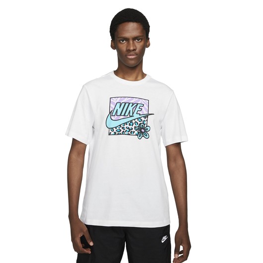 Nike Sportswear High Summer Graphic Short-Sleeve Erkek Tişört