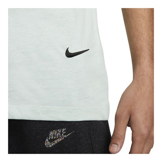 Nike Sportswear Sustainability Short-Sleeve Erkek Tişört