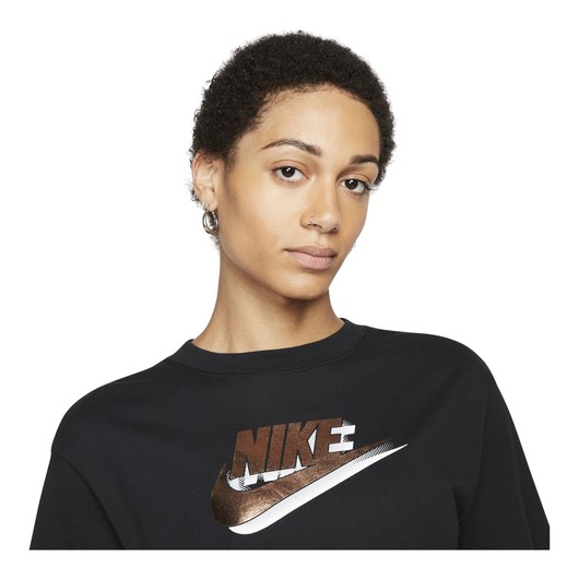 Nike Sportswear Essential Futura Printed Short-Sleeve Kadın Tişört