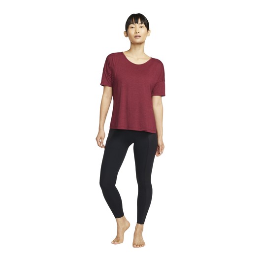 Nike Yoga Dri-Fit Short-Sleeve Kadın Tişört