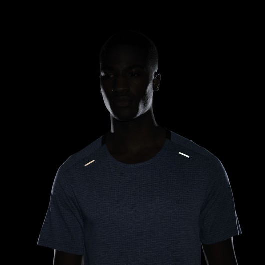 Nike Dri-Fit Run Division Running Short-Sleeve Erkek Tişört