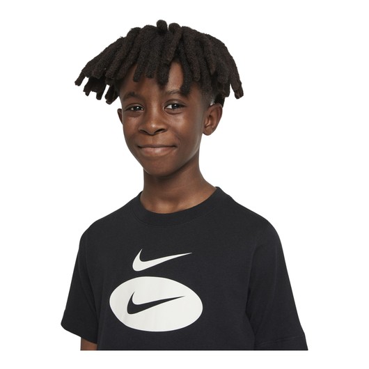 Nike Sportswear Essentials+ Core 1 Short-Sleeve (Boys') Çocuk Tişört
